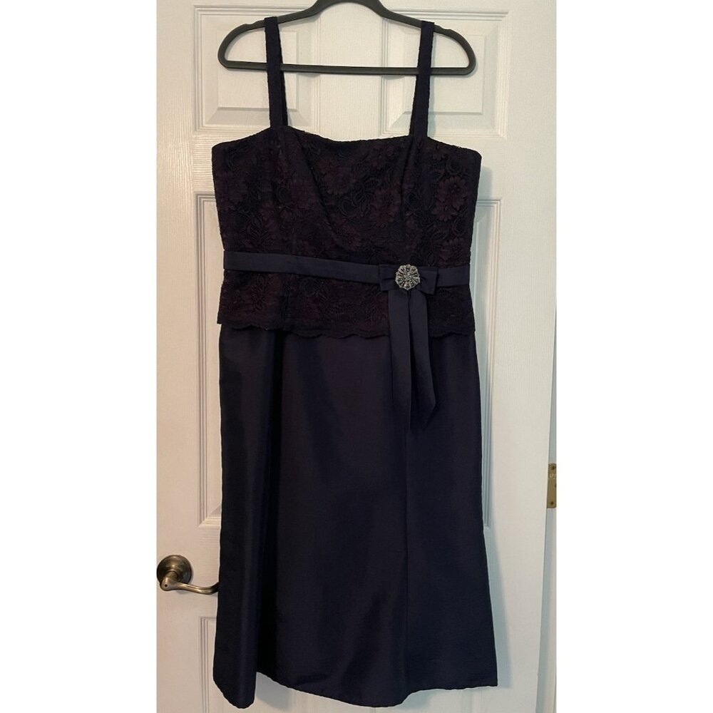 KM collections milla‎ bell Formal Dress 16 Navy Blue Lace & Taffeta Empire Waist